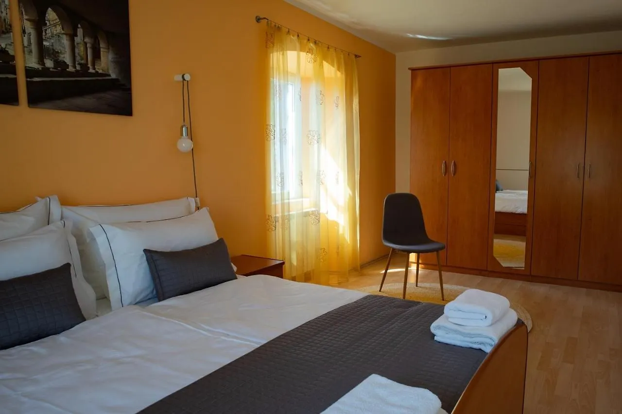 Olive Tree Apartments Umag Kroatien