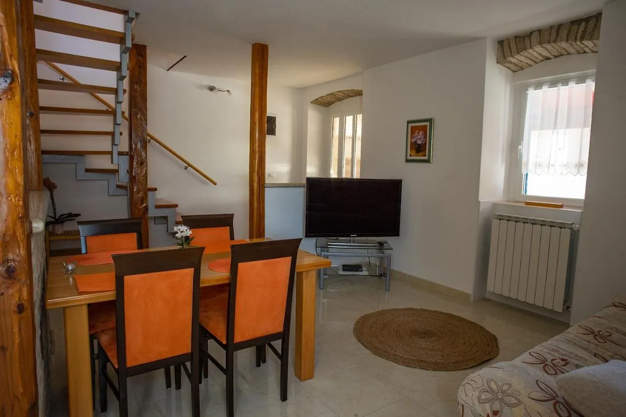 Olive Tree Apartments Umag