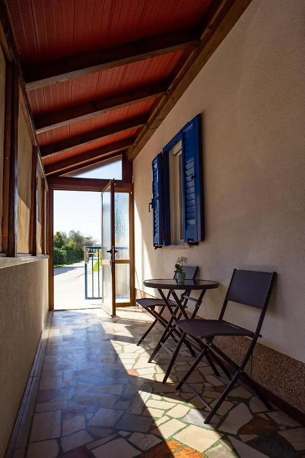 Olive Tree Apartments Umago