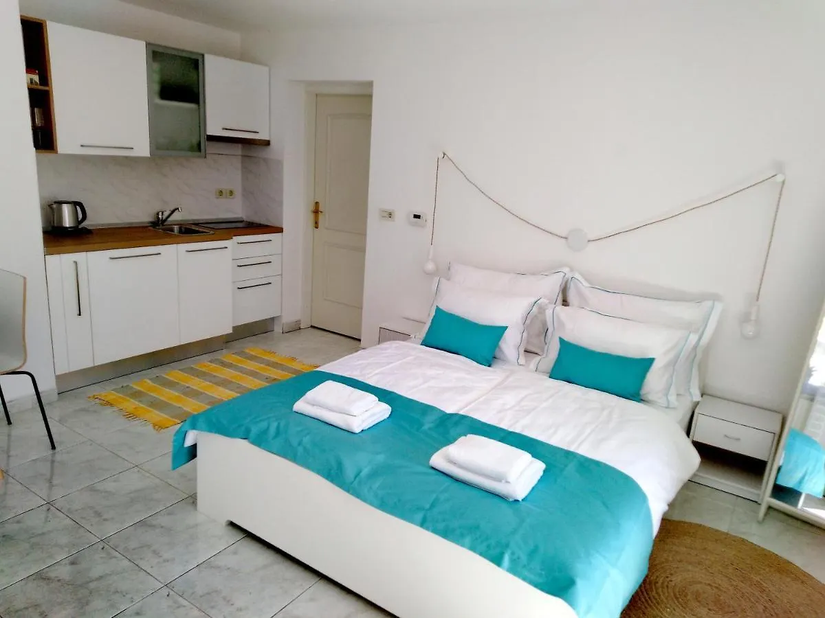Olive Tree Apartments Umago Croazia