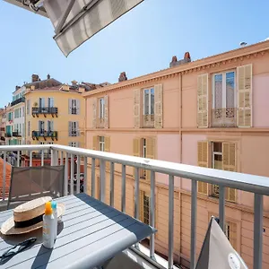 Ibis Styles Centre 3*, Menton Frankreich