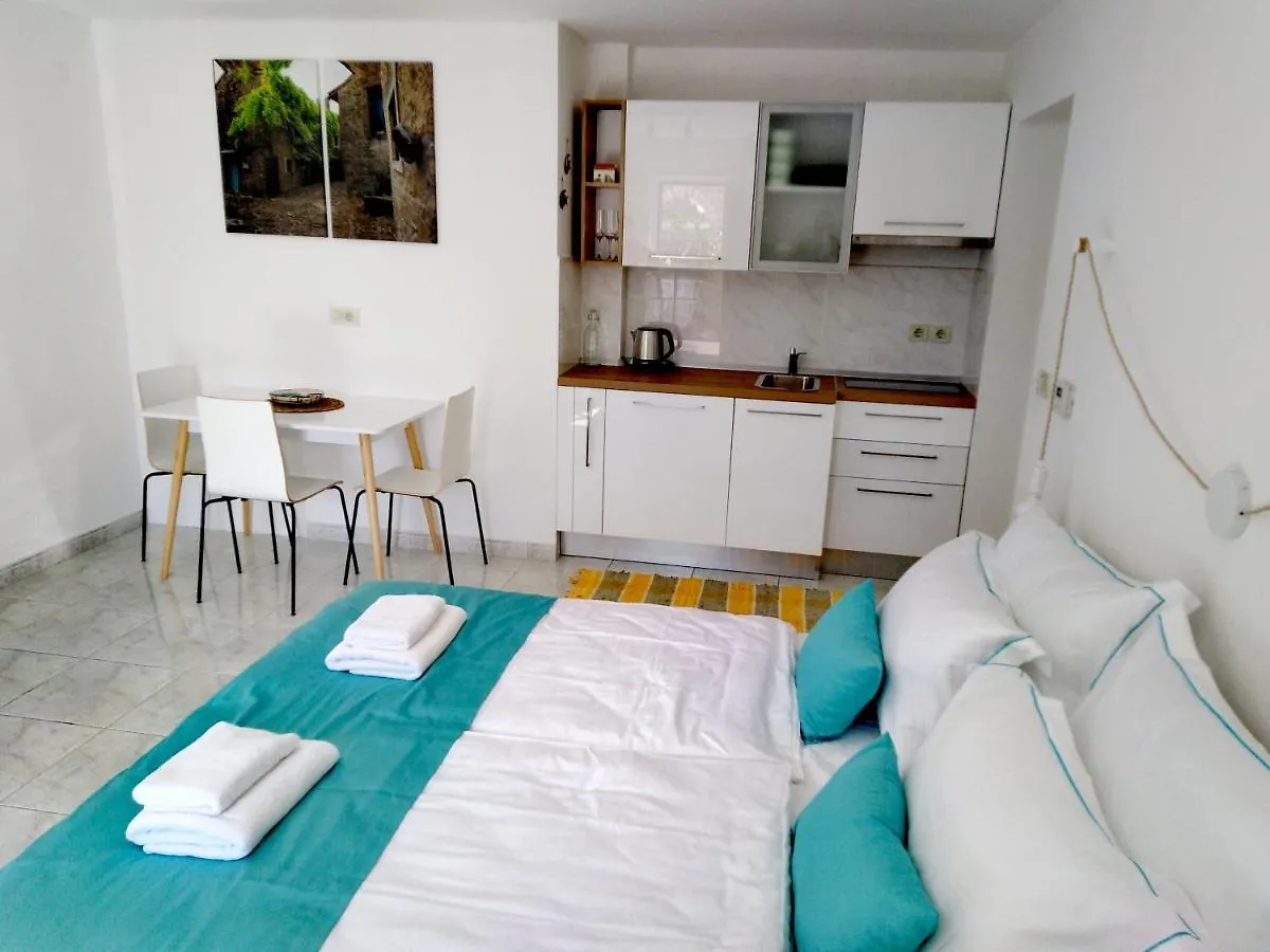 Olive Tree Apartments أوماغ كرواتيا