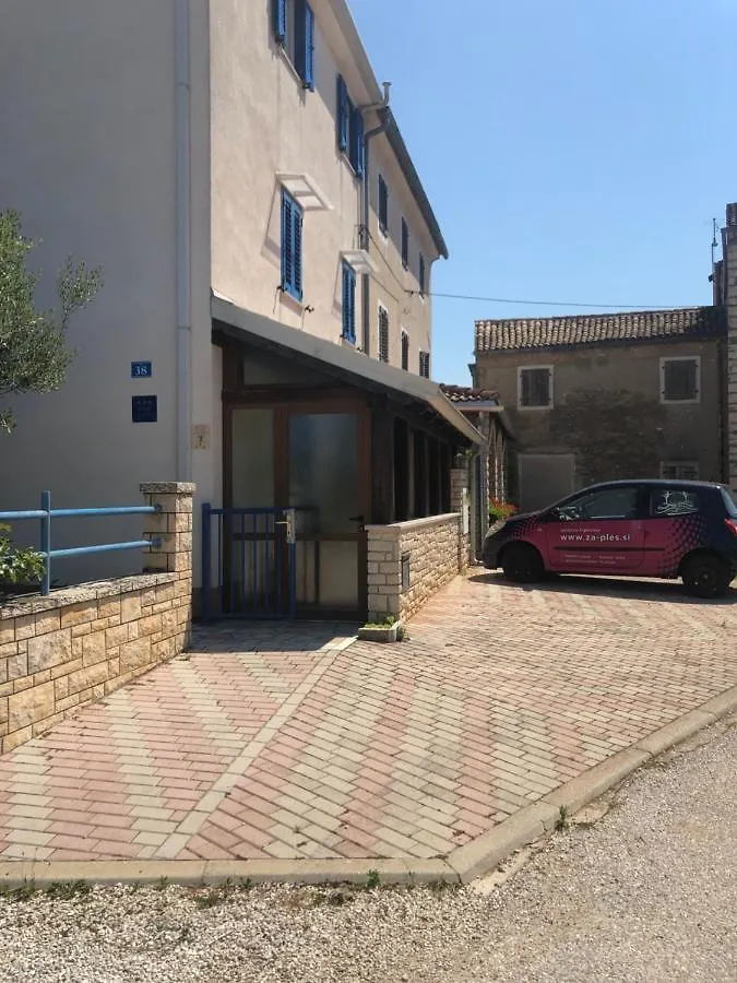 Olive Tree Apartments أوماغ كرواتيا